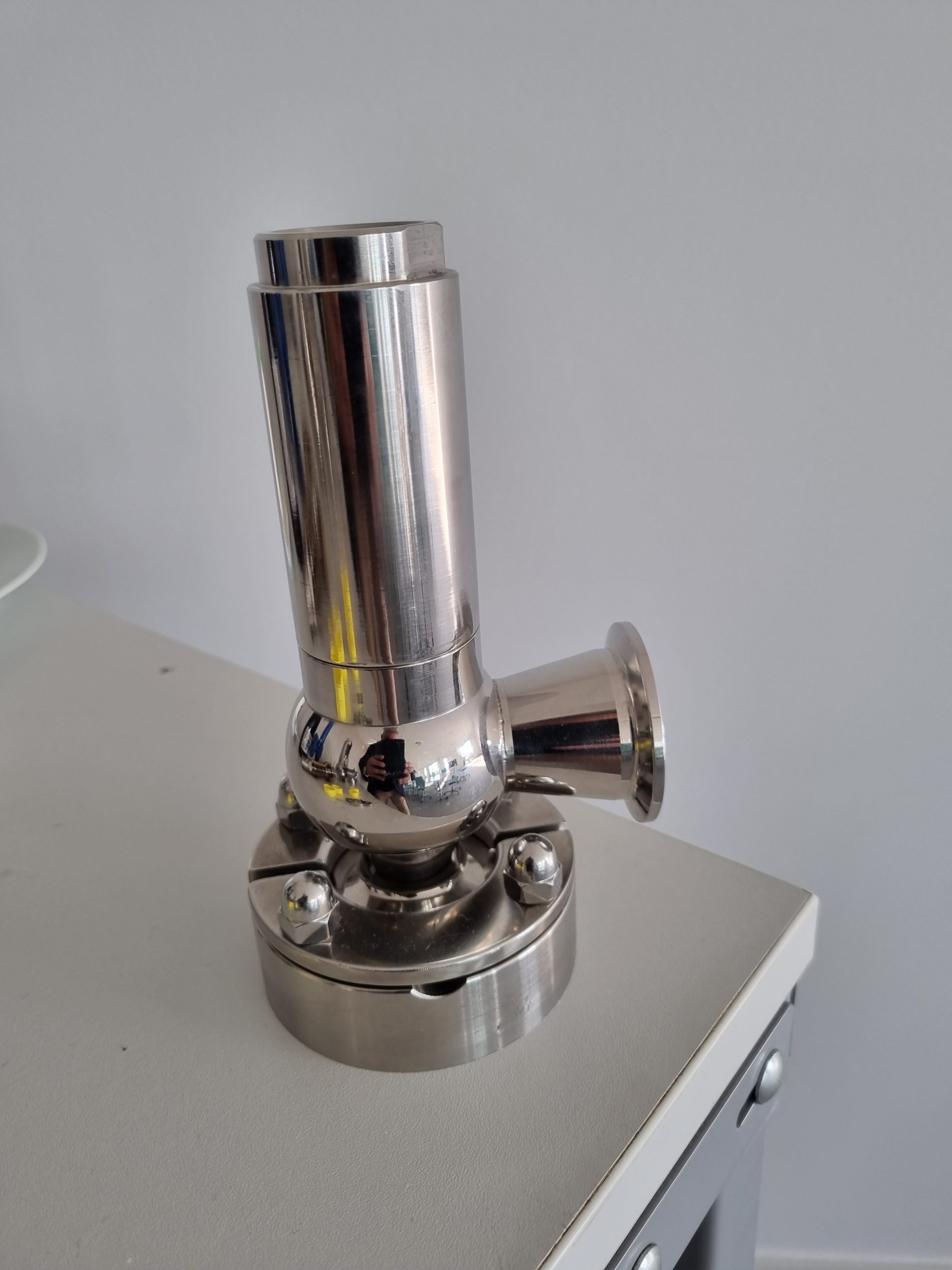 EF010 stainless steel sanitary pressure safety valve with hygienic clamp connections